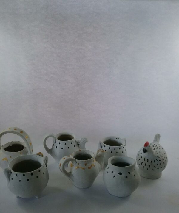 15128216382_miniatura20em20barro20branco.jpg Miniatura em barro cor branco